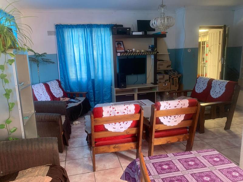 5 Bedroom Property for Sale in Devon Park Village Western Cape